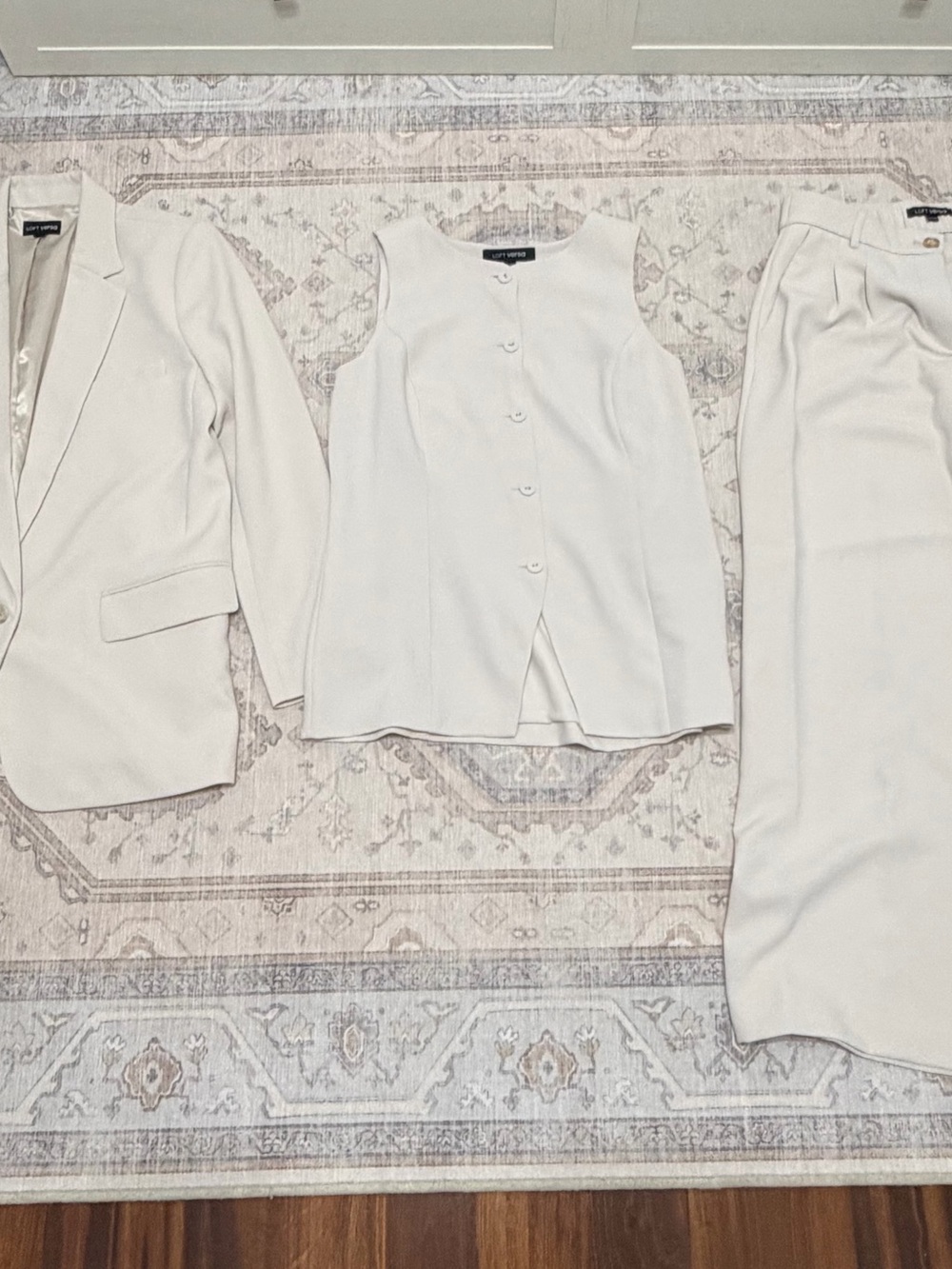 Loft Versa Cream Three-Piece Suit